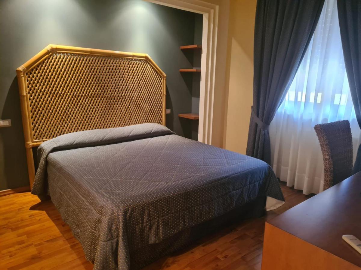 Stella Charming & Luxury Rooms コンヴェルサーノ エクステリア 写真