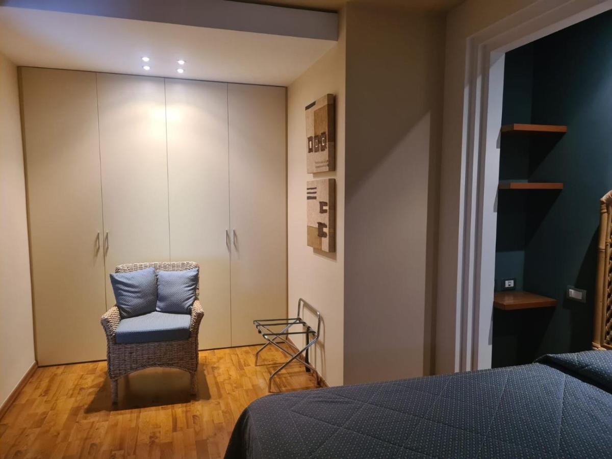 Stella Charming & Luxury Rooms コンヴェルサーノ エクステリア 写真